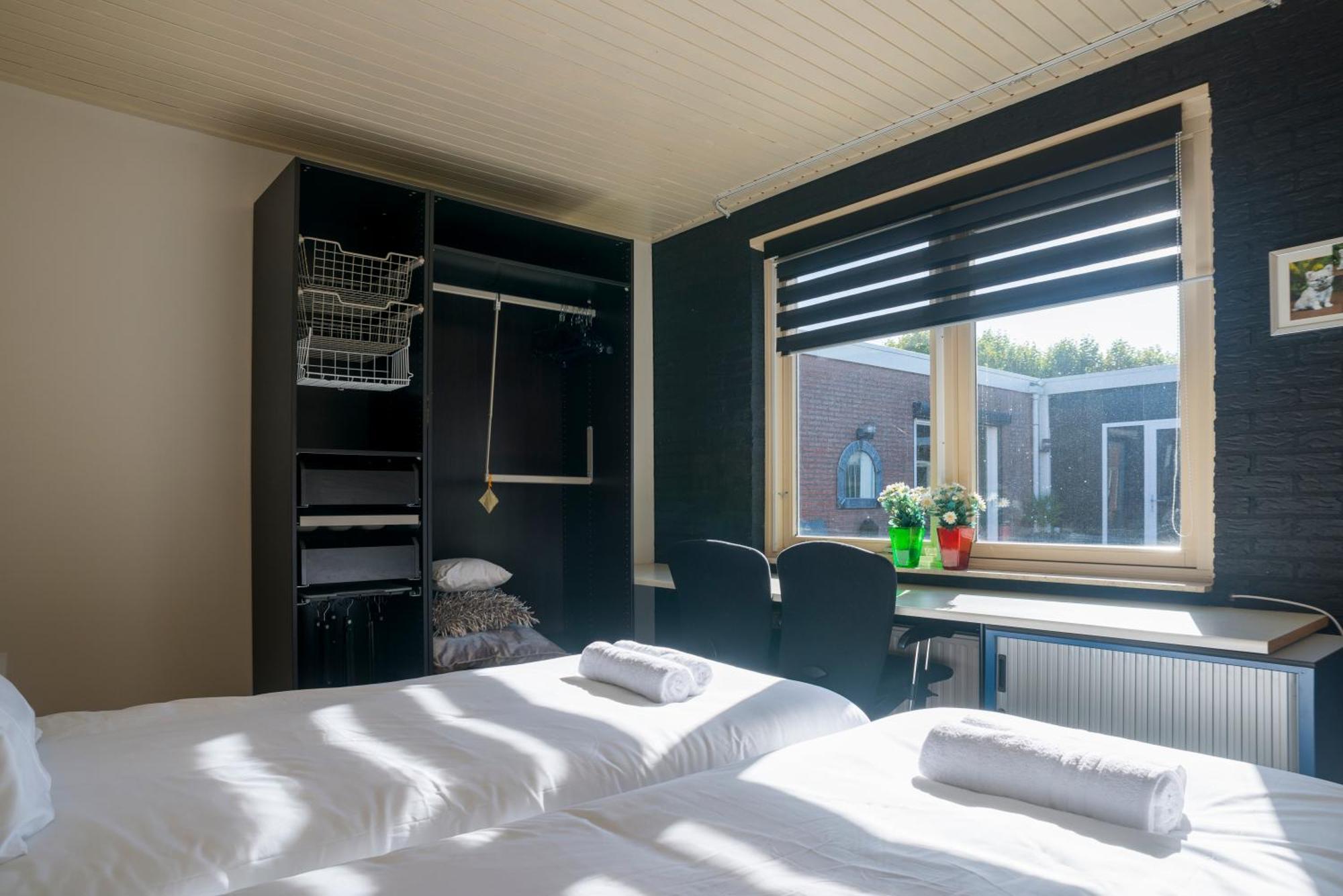 Xxl House With Free Parking & 3 Bedrooms Tilburg Esterno foto