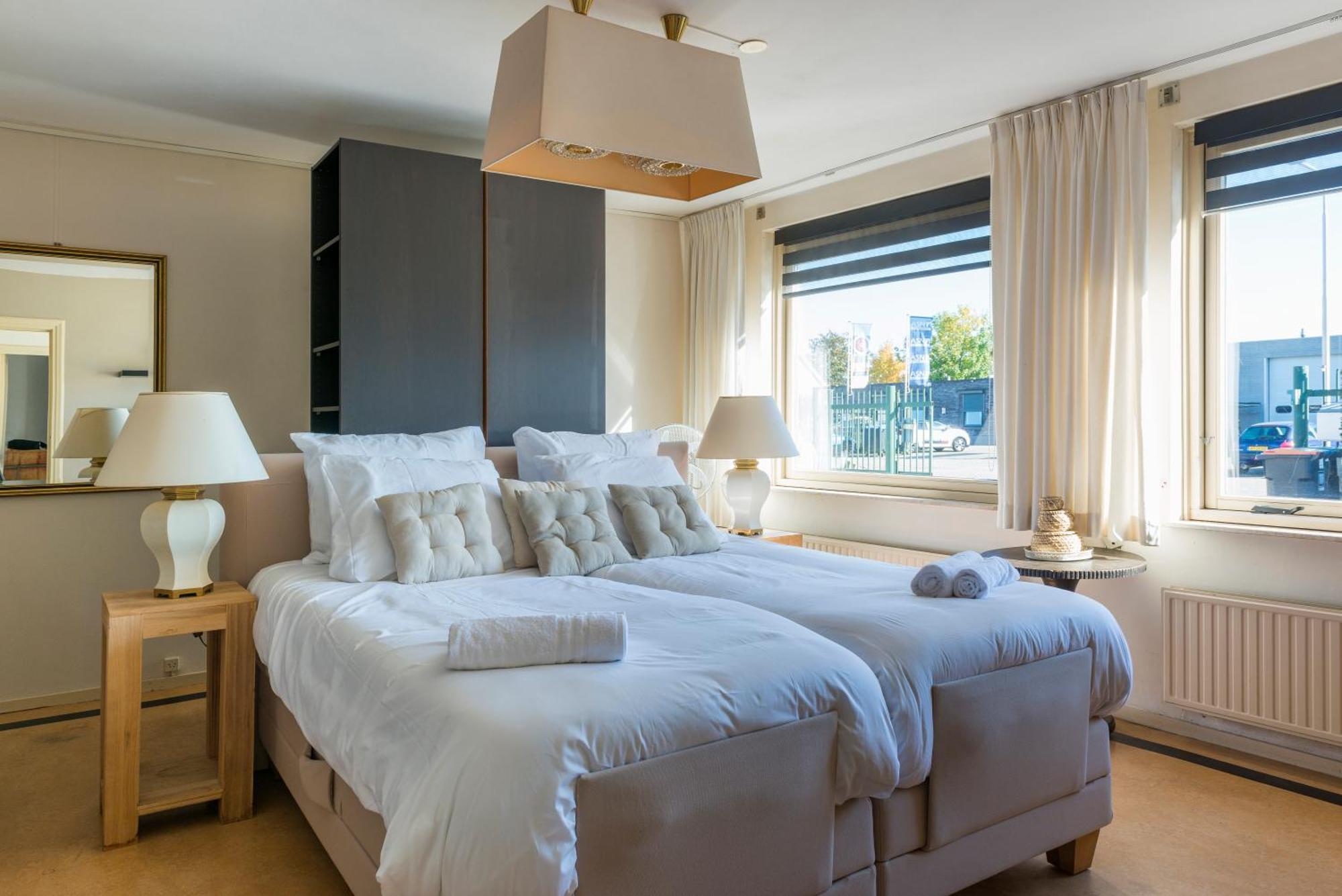 Xxl House With Free Parking & 3 Bedrooms Tilburg Esterno foto