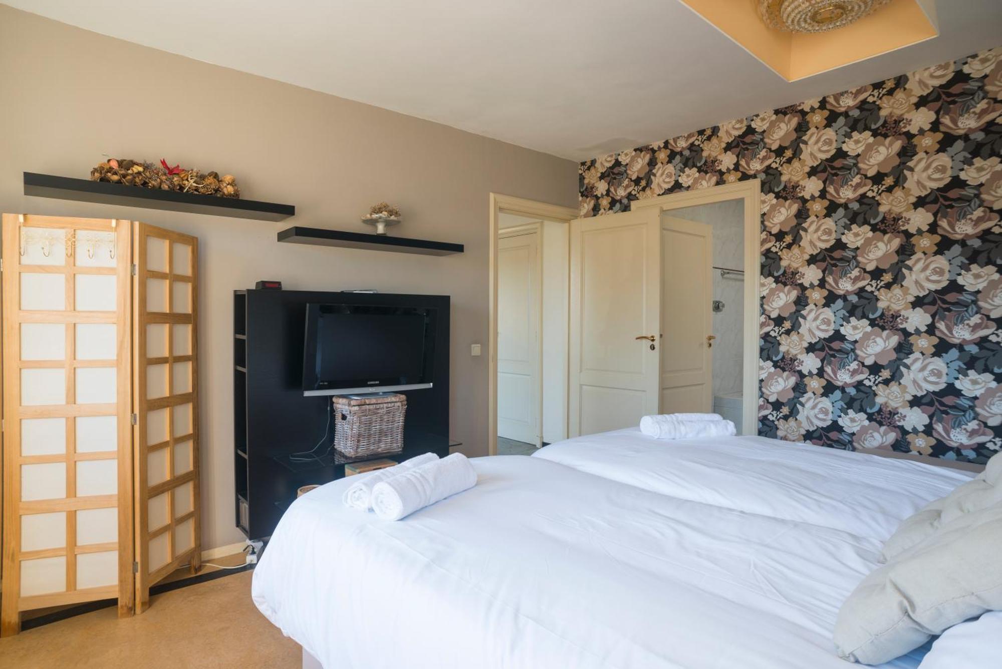 Xxl House With Free Parking & 3 Bedrooms Tilburg Esterno foto