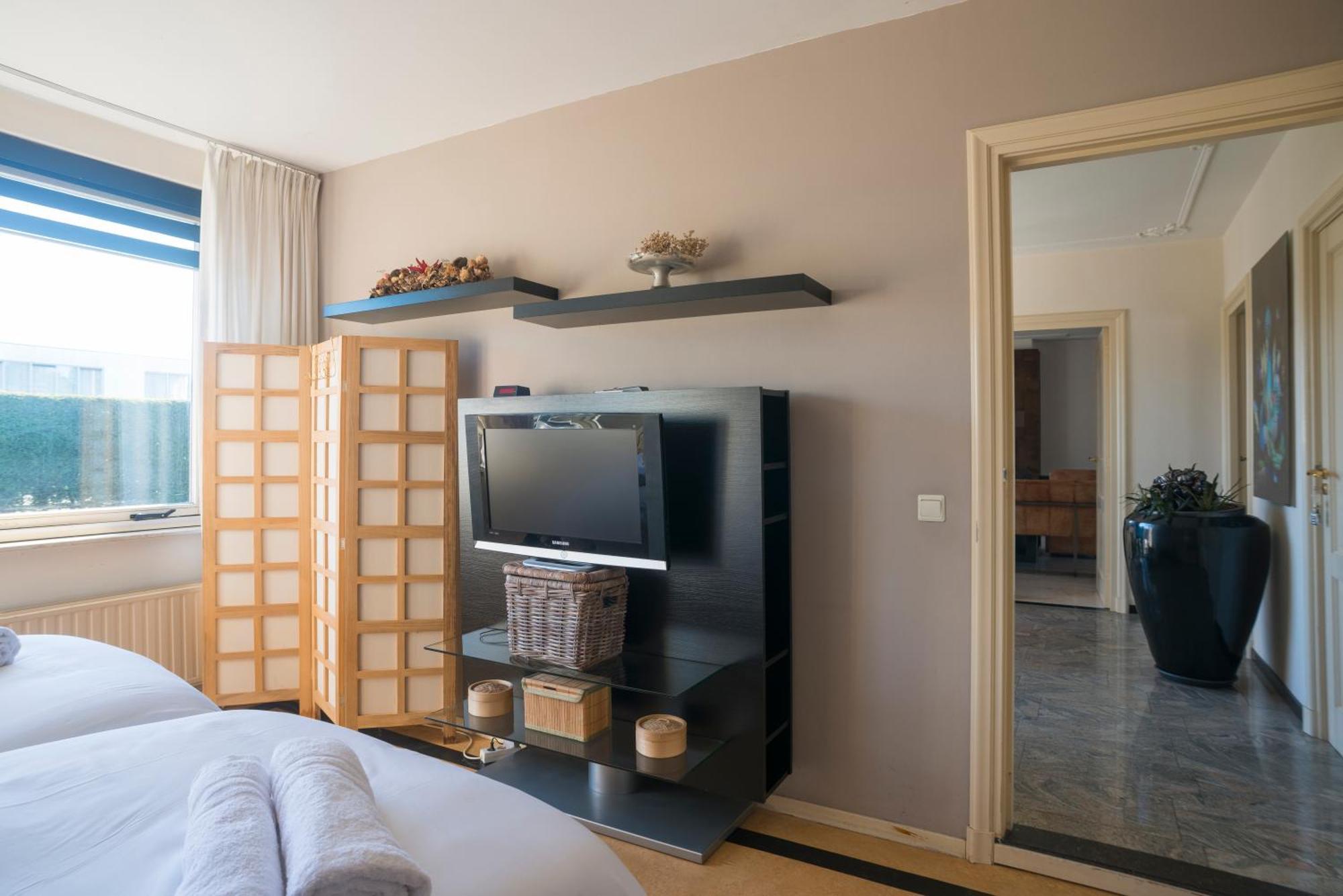 Xxl House With Free Parking & 3 Bedrooms Tilburg Esterno foto